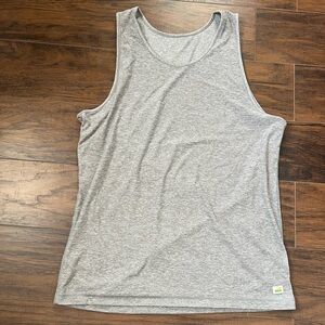 Vuori men’s large Gray Sleeveless Tank Top